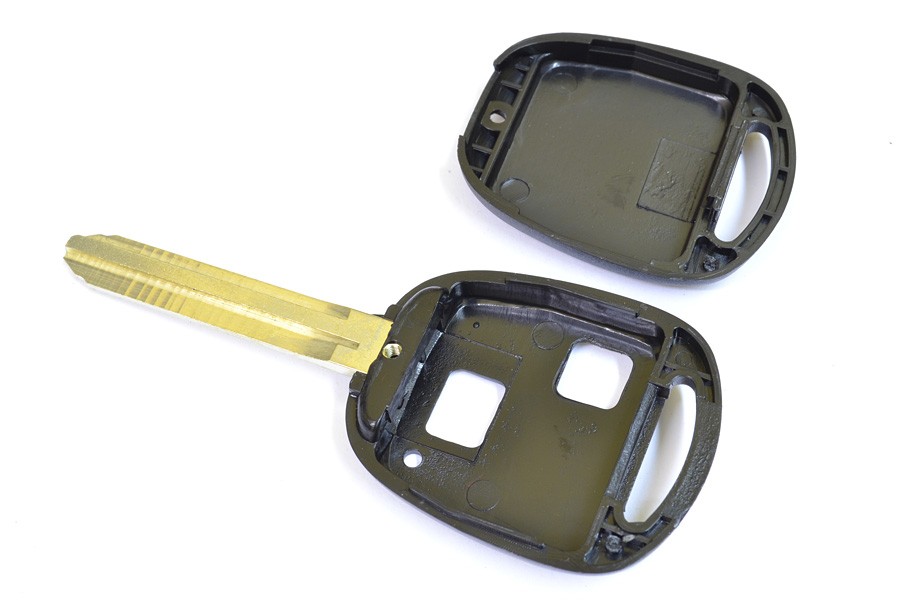 Coque Toyota - 2 boutons lame 2